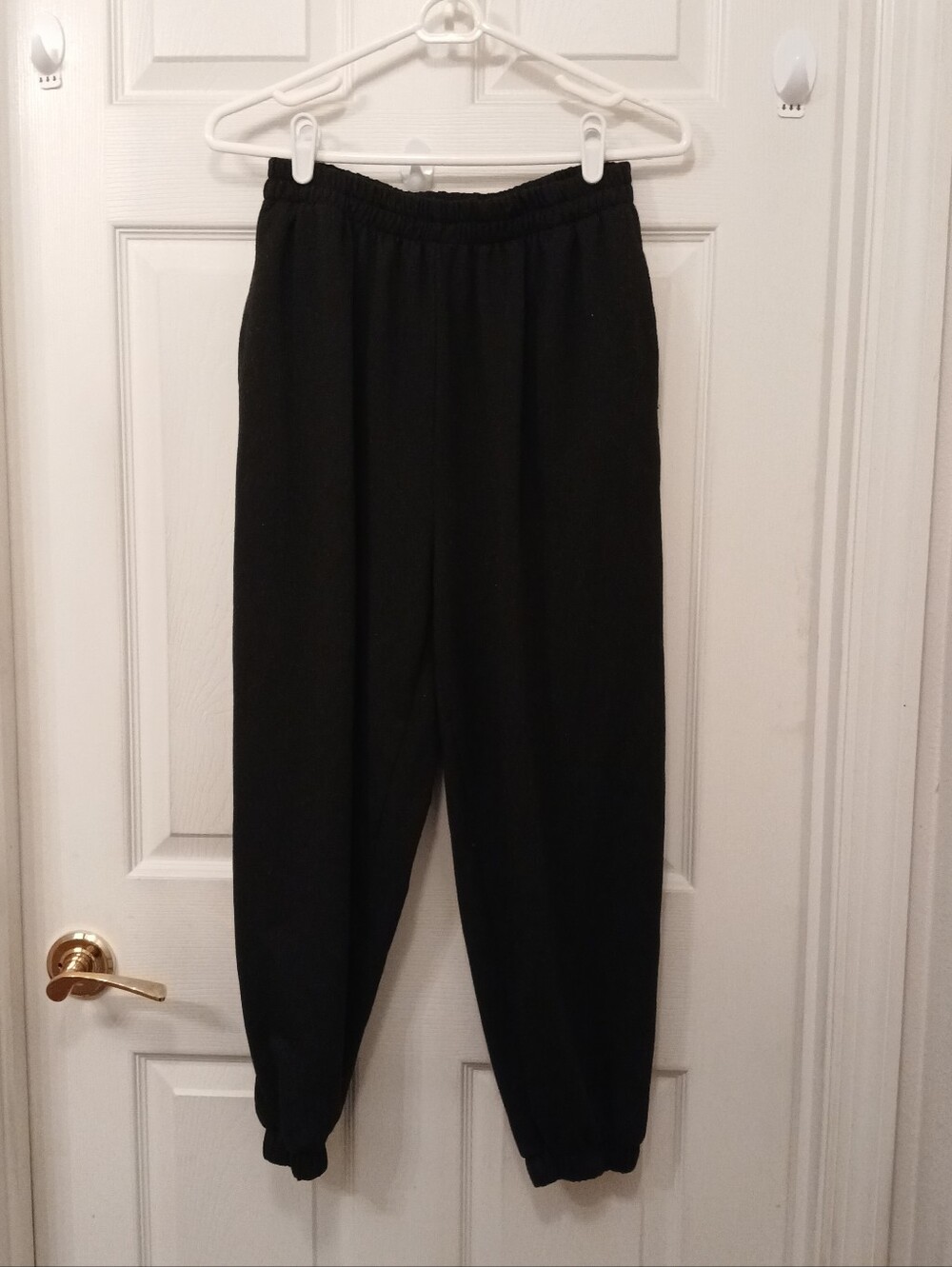 Unisex Joggers Black Size M-L Athleisure Sweatpants Women Or Men
